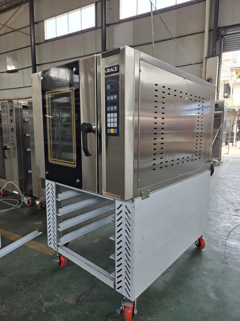 Commercial cookies oven with rack