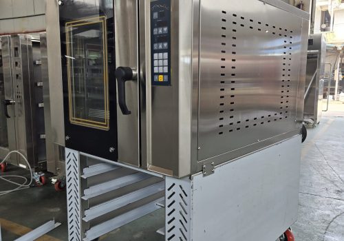 Commercial cookies oven with rack